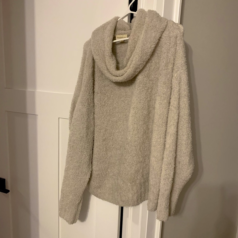 Grey Aritzia Sweater